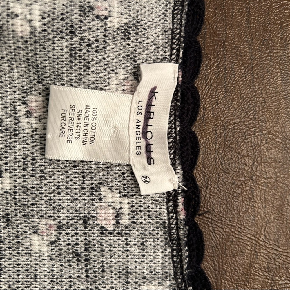 Elegant navy blue Floral Women's Blouse - Picture 7 of 7